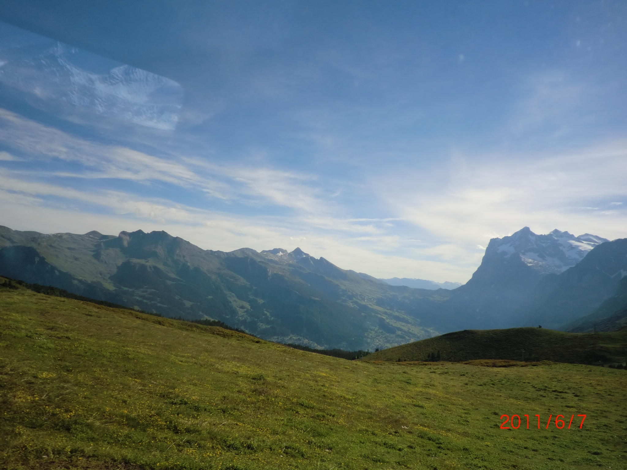 上阿尔比斯山少女峰途中风光