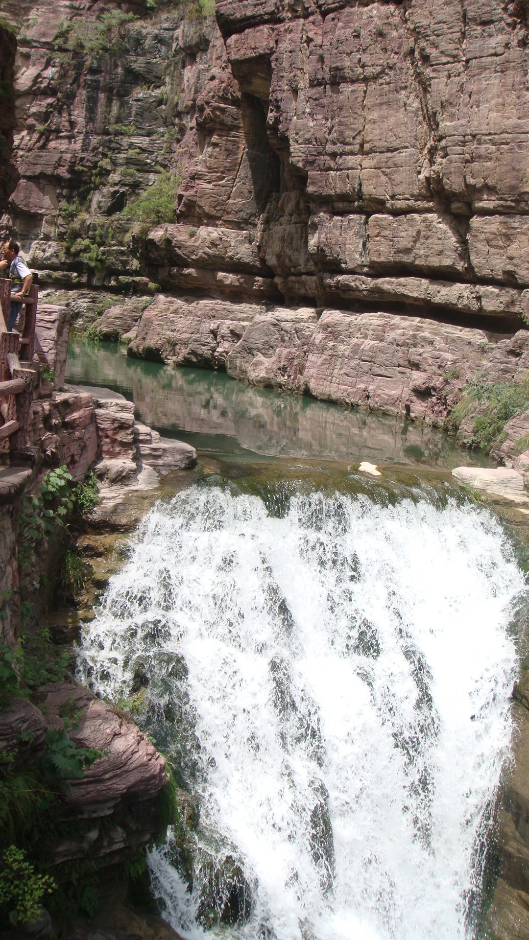 红石瀑布.jpg